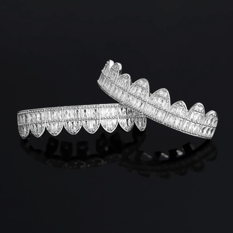 Hiphop Iced Out T Square Zirco - مراجعة Body Jewelry Real Gold وسعره