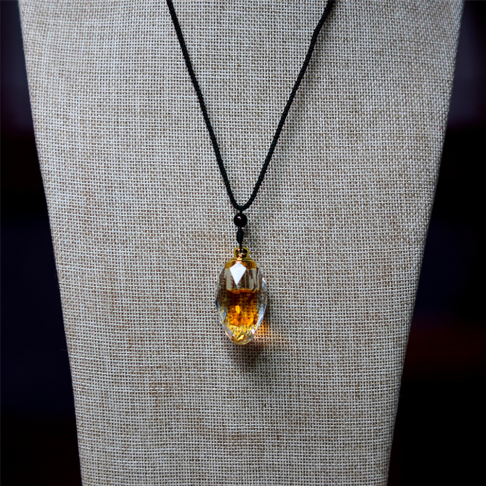Heart-Shaped Agarwood Essentia - مراجعة Body Jewelry Co وسعره